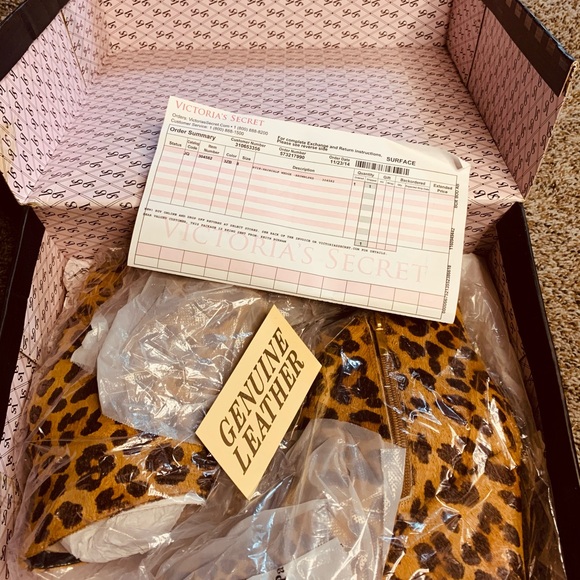 limited edition BRAND NEW Victoria’s Secret leopard wedge ankle boots￼ - Picture 5 of 7